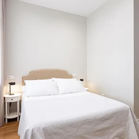 Ferienwohnung Av Gijon Poniente Playa Exterior foto